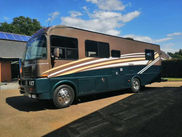 Spartan EC2242 Camper | 1994 | Route 66 Auctions