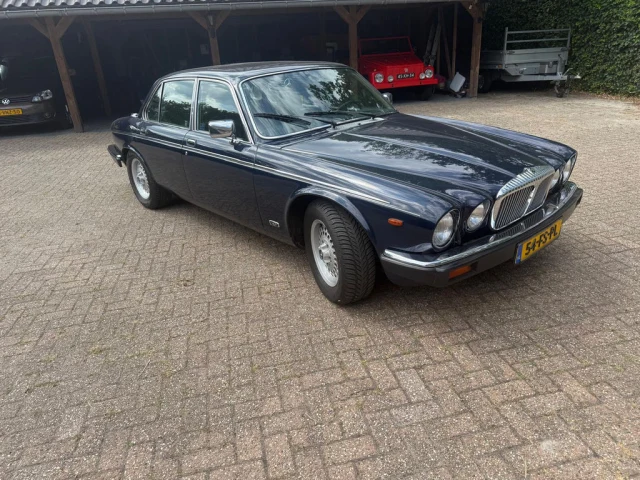 Daimler Double Six Series 3 | 1991 | Route 66 Auctions