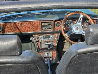 Foto 2 di 8: Triumph Stag | 1974 | Route 66 Auctions