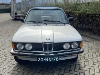 Foto 7 di 8: BMW 320 Baur TC | 1976 | Route 66 Auctions