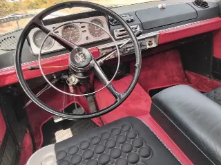 Foto 2 di 8: Peugeot 404 Super Luxe | 1967 | Route 66 Auctions