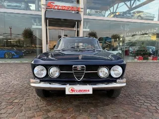 Foto 4 di 27: ALFA ROMEO GT