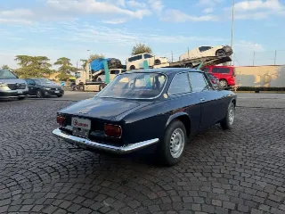 Foto 8 di 27: ALFA ROMEO GT