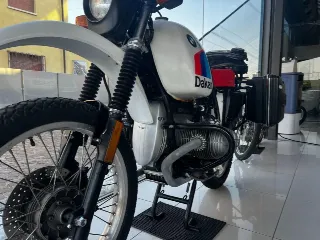 Foto 9 di 12: BMW R 80 G/S Paris Dakar