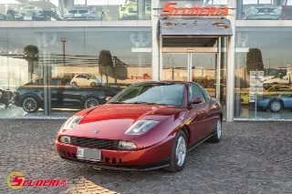 Foto 1 di 29: FIAT Coupe