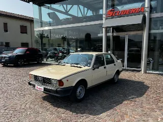 Foto 2 di 19: ALFA ROMEO Giulietta