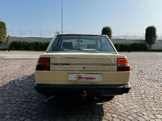 Foto 5 di 19: ALFA ROMEO Giulietta