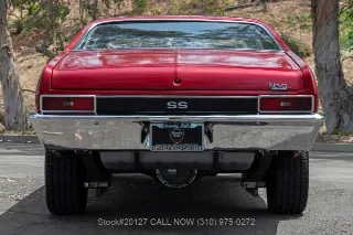 Foto 10 di 24: 1970 Chevrolet Nova
