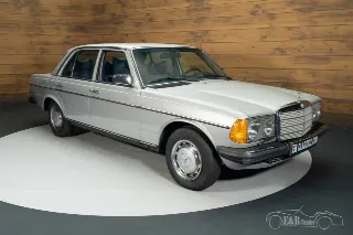 Foto 4 di 10: Mercedes Benz 250