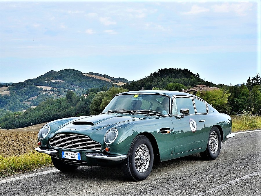 ASTON MARTIN DB6 1966