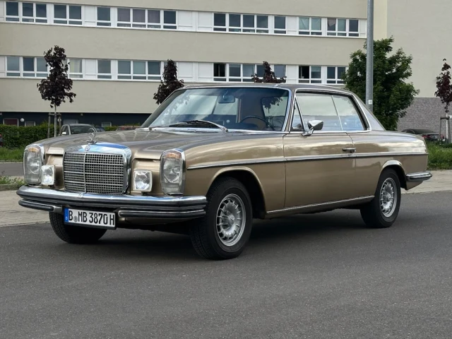 Mercedes-Benz 250 CE | 1970 | Route 66 Auctions