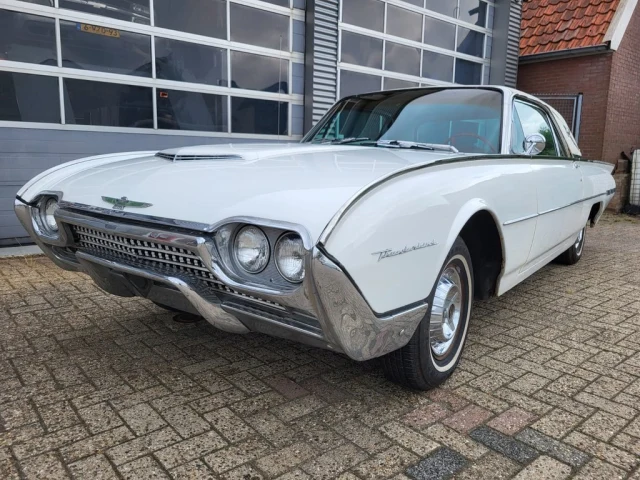 Ford Thunderbird Landau | 1962 | Route 66 Auctions