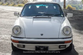 Foto 12 di 24: 1988 Porsche Carrera