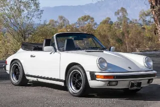 Foto 1 di 24: 1988 Porsche Carrera