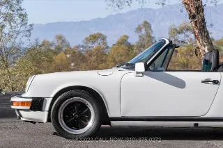 Foto 22 di 24: 1988 Porsche Carrera