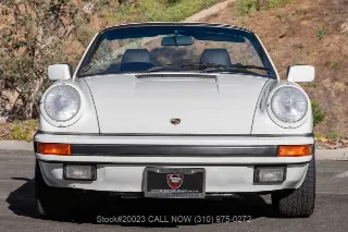 Foto 3 di 24: 1988 Porsche Carrera