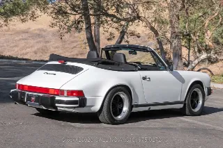Foto 6 di 24: 1988 Porsche Carrera