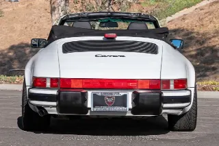 Foto 8 di 24: 1988 Porsche Carrera