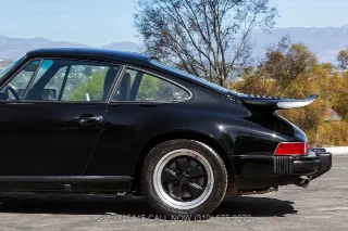 Foto 14 di 24: 1988 Porsche Carrera