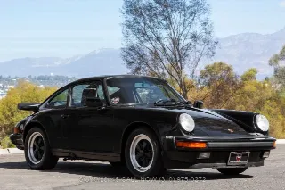 Foto 16 di 24: 1988 Porsche Carrera