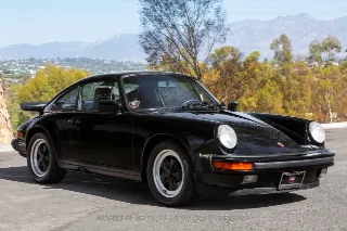 Foto 1 di 24: 1988 Porsche Carrera