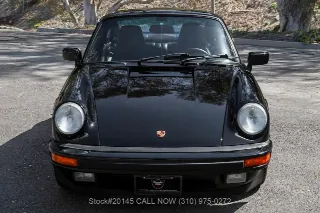Foto 2 di 24: 1988 Porsche Carrera