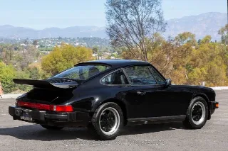 Foto 5 di 24: 1988 Porsche Carrera
