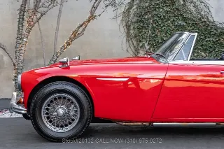 Foto 18 di 24: 1967 Austin Healey 3000