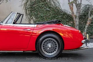 Foto 19 di 24: 1967 Austin Healey 3000