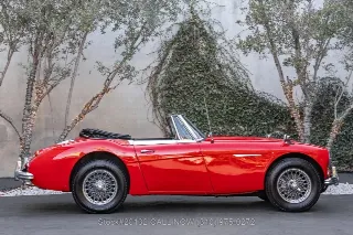 Foto 4 di 24: 1967 Austin Healey 3000