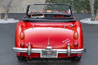 Foto 6 di 24: 1967 Austin Healey 3000