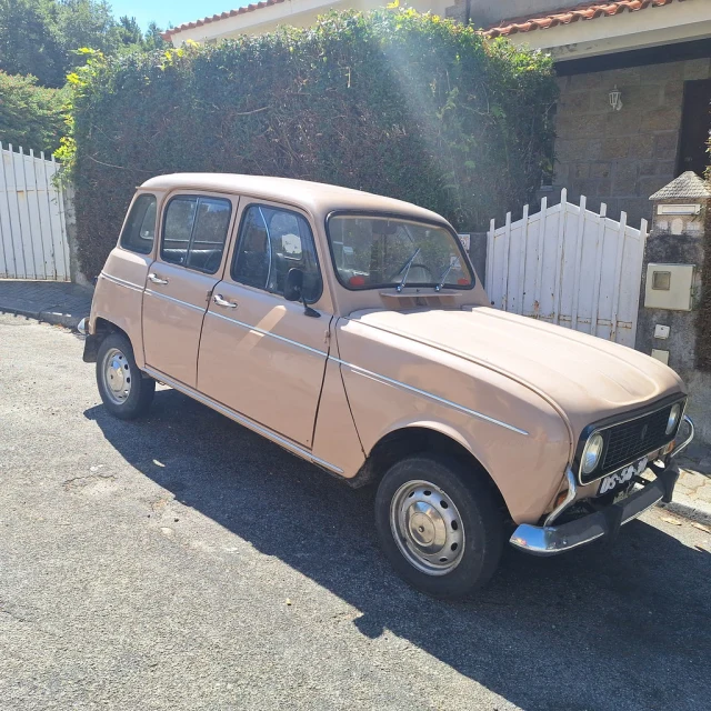Renault 4 LC | 1975 | Route 66 Auctions