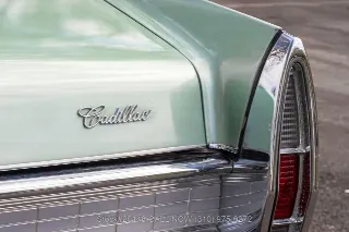 Foto 11 von 24: 1967 Cadillac DeVille