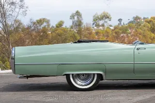 Foto 21 von 24: 1967 Cadillac DeVille