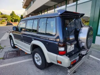 Foto 4 di 10: Mitsubishi Pajero Wagon