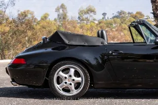 Foto 21 di 24: 1998 Porsche 993