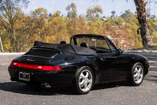 Foto 7 di 24: 1998 Porsche 993