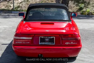 Foto 10 di 24: 1992 Alfa Romeo Spider