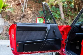 Foto 21 di 24: 1992 Alfa Romeo Spider