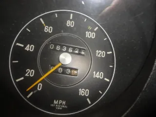 Foto 21 di 30: Mercedes
