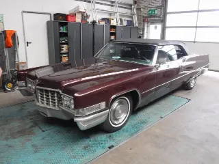 Foto 39 di 40: Cadillac