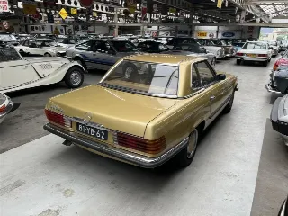 Foto 18 di 21: Mercedes
