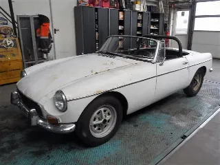 Photo 1 of 52: MG