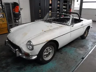 Photo 2 of 52: MG