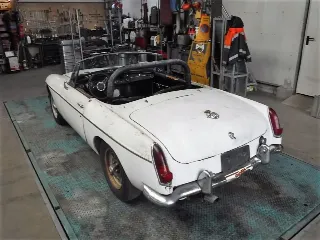 Photo 4 of 52: MG