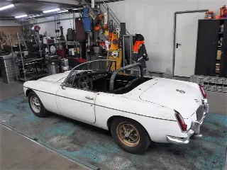 Photo 6 of 52: MG