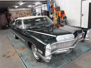 Photo 24 of 79: Cadillac