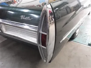 Photo 39 of 79: Cadillac