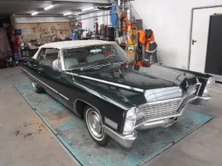 Photo 45 of 79: Cadillac