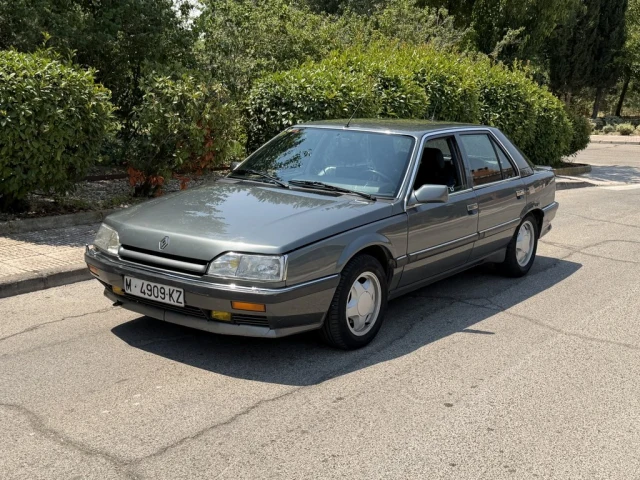 Renault 25 V6 Turbo | 1990 | Route 66 Auctions